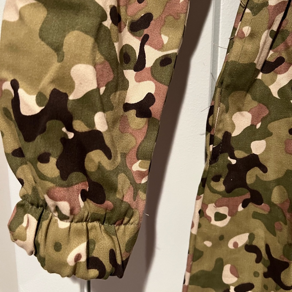 Camouflage Utility Jumpsuit - Women's Green Camo - Picture 5 of 6
